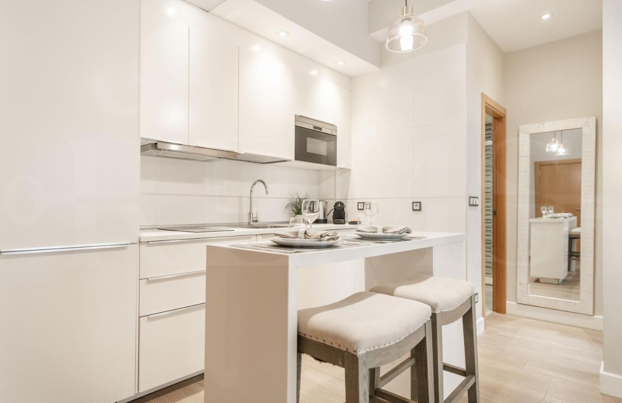 Cozy Apartment With Parking In The Center By Rems Malaga Exterior photo